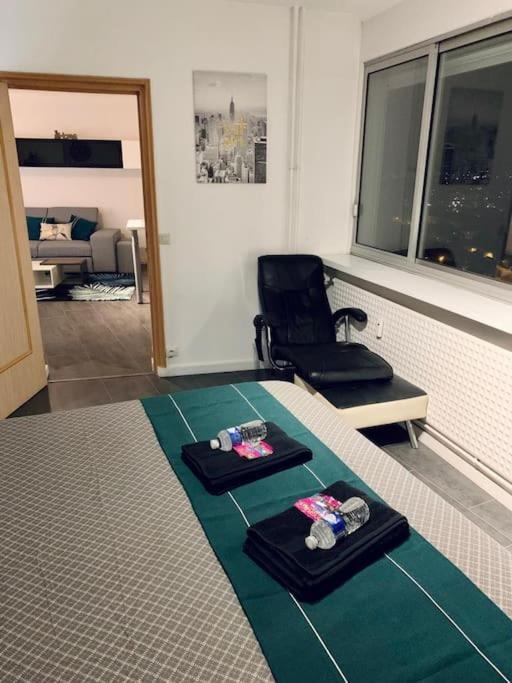 Grand Appartement 2 Chambres 5 Pers Max, Vue Panoramique Avec Parking Mulhouse Exterior photo